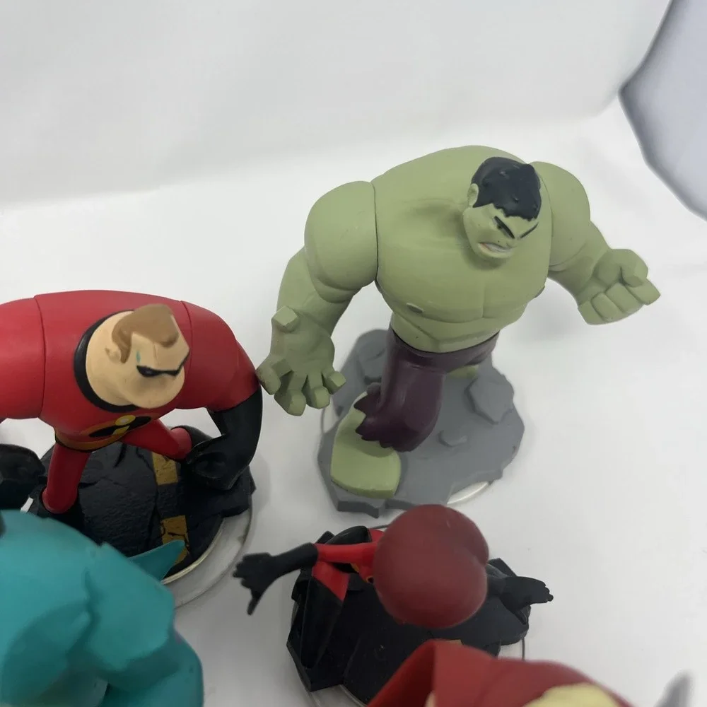 Lot of 20 Disney Infinity 2.0 Figures Avengers Incredible Monsters Inc Marvel‎